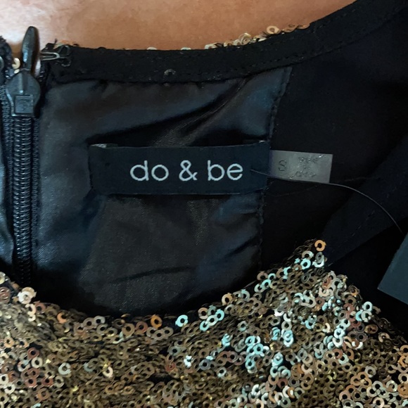 NWT Do&Be Small Gold Sequin Top/Jeans - Picture 3 of 11